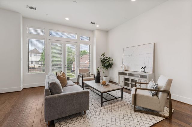 5713 Larkin Street A, Houston, TX 77007