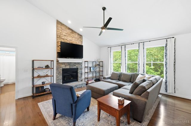 714 Madison Ridge Road, Greendale, IN 47025