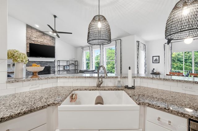 714 Madison Ridge Road, Greendale, IN 47025