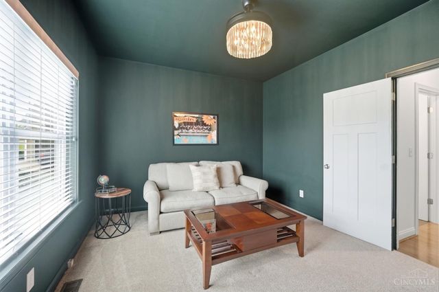 714 Madison Ridge Road, Greendale, IN 47025