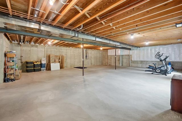 714 Madison Ridge Road, Greendale, IN 47025