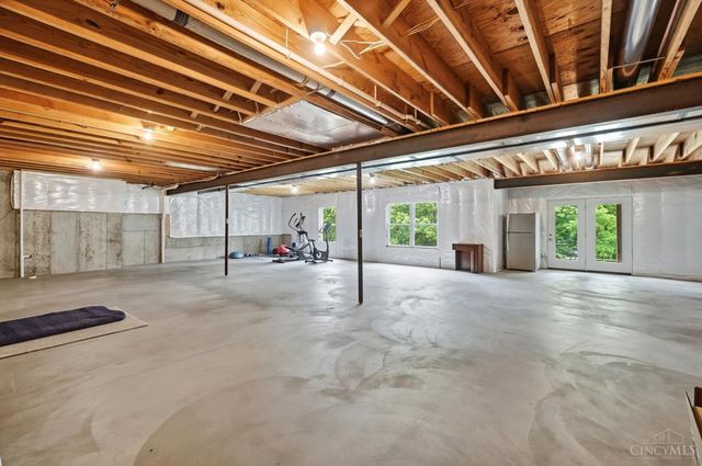 714 Madison Ridge Road, Greendale, IN 47025