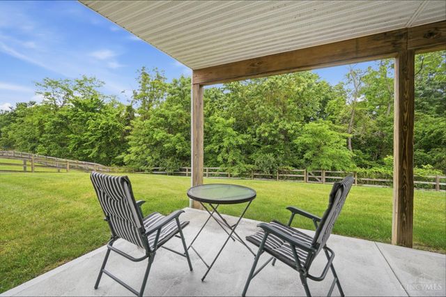 714 Madison Ridge Road, Greendale, IN 47025
