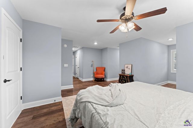 137 Shady Oak Drive, Perry, GA 31069