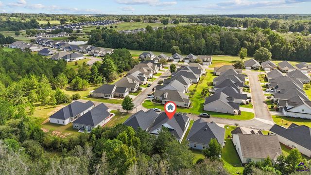 137 Shady Oak Drive, Perry, GA 31069