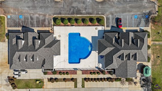 137 Shady Oak Drive, Perry, GA 31069