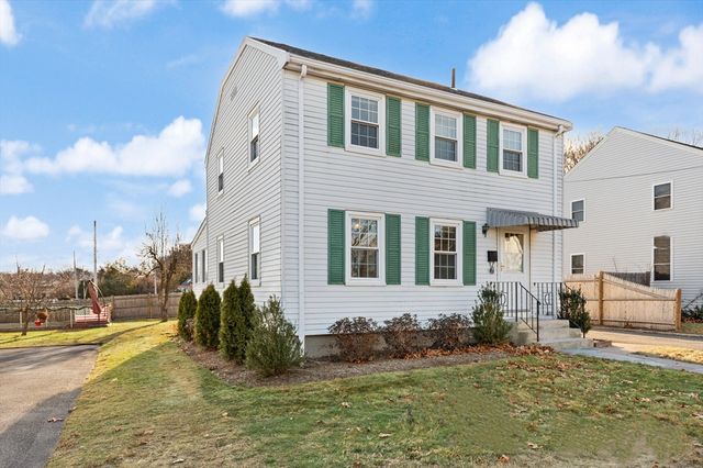83 Dean St, Norwood, MA 02062