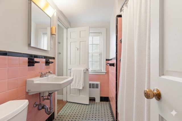 83 Dean St, Norwood, MA 02062