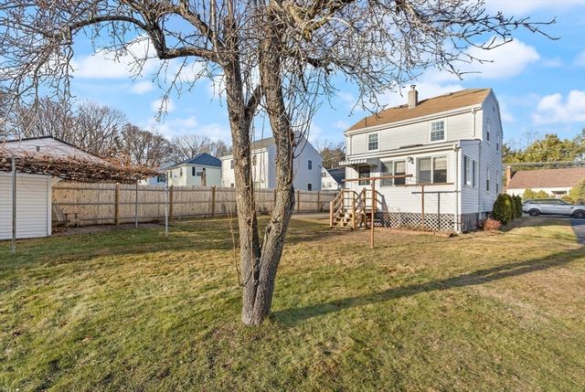 83 Dean St, Norwood, MA 02062