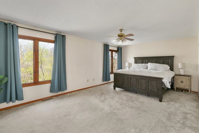 34522 Edgewater Circle, Cumming, IA 50061