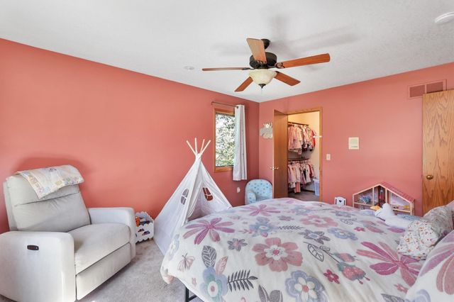 34522 Edgewater Circle, Cumming, IA 50061