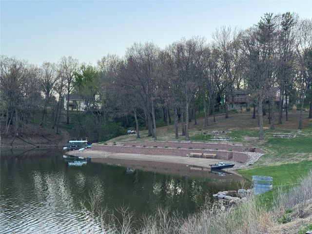 34522 Edgewater Circle, Cumming, IA 50061