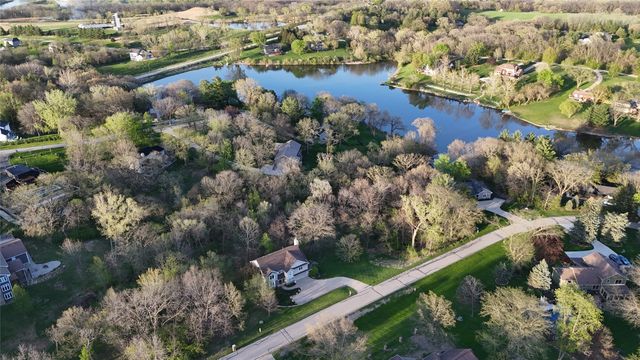 34522 Edgewater Circle, Cumming, IA 50061