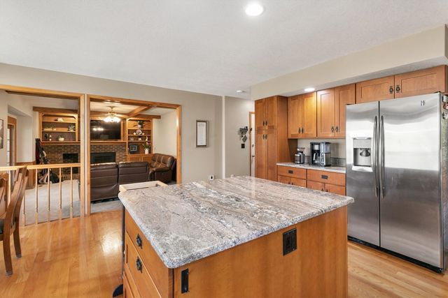 34522 Edgewater Circle, Cumming, IA 50061