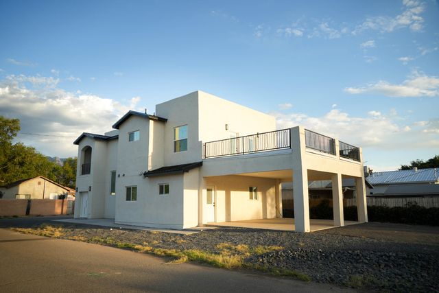 1000 Calle San Lorenzo, Bernalillo, NM 87004