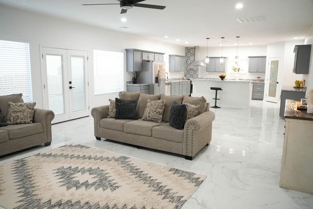 1000 Calle San Lorenzo, Bernalillo, NM 87004