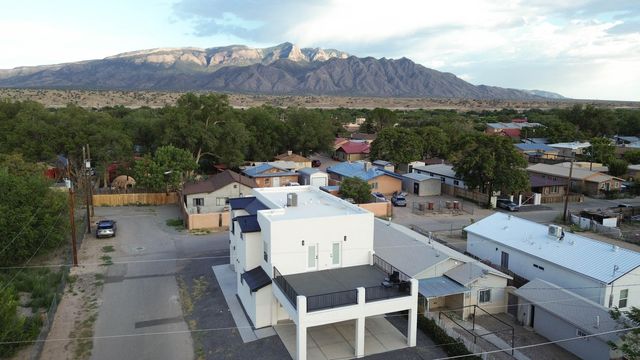 1000 Calle San Lorenzo, Bernalillo, NM 87004