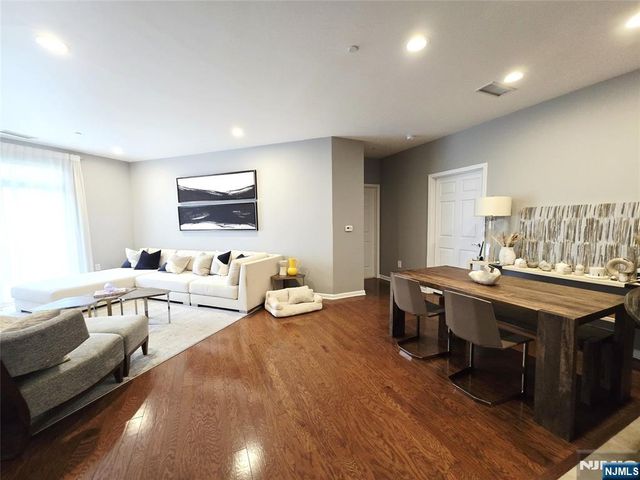 2208 Riverview Avenue 208, Englewood, NJ 07631