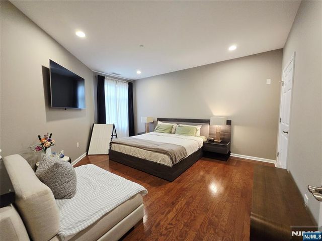 2208 Riverview Avenue 208, Englewood, NJ 07631