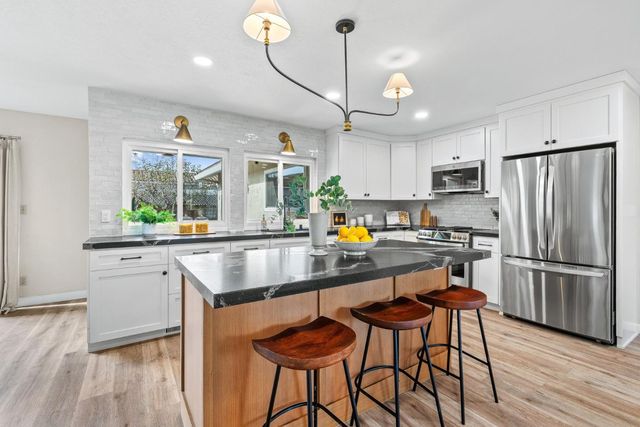 4631 Calle De Tosca, San Jose, CA 95118