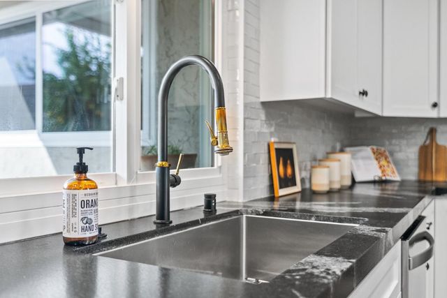 4631 Calle De Tosca, San Jose, CA 95118