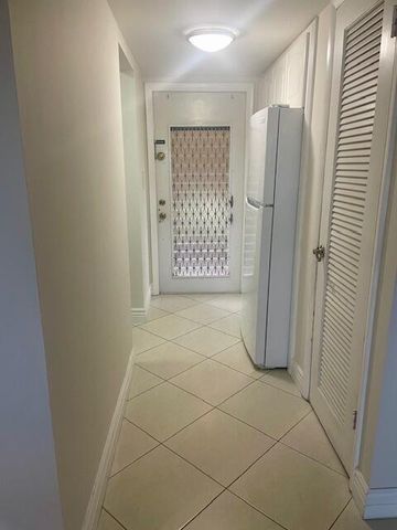 2700 Sunrise Lakes Drive W 301, Sunrise, FL 33322
