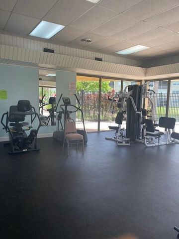 2700 Sunrise Lakes Drive W 301, Sunrise, FL 33322