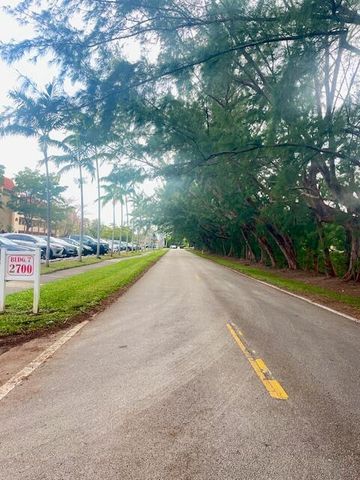 2700 Sunrise Lakes Drive W 301, Sunrise, FL 33322