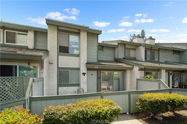 2008 E 5th Street, Ontario, CA 91764