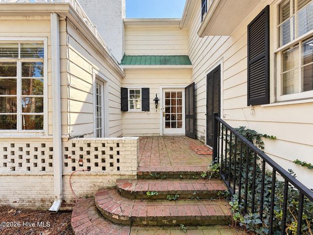 15 Mccaskill Road W, Pinehurst, NC 28374