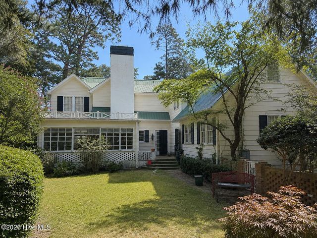 15 Mccaskill Road W, Pinehurst, NC 28374