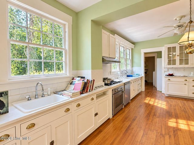 15 Mccaskill Road W, Pinehurst, NC 28374