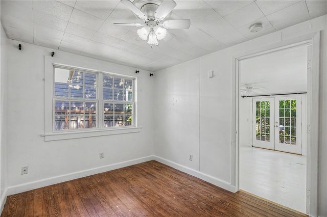 1432 Van Buren Avenue, Fayetteville, AR 72701