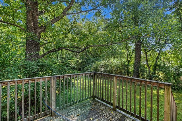 1432 Van Buren Avenue, Fayetteville, AR 72701
