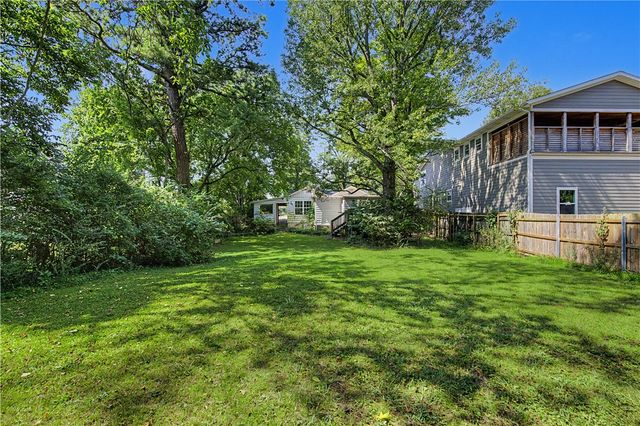 1432 Van Buren Avenue, Fayetteville, AR 72701