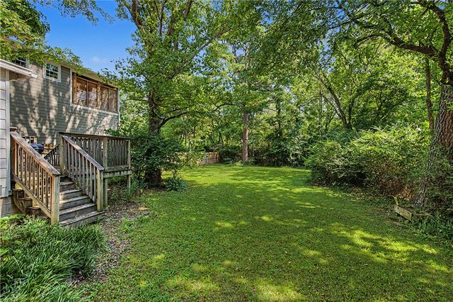 1432 Van Buren Avenue, Fayetteville, AR 72701