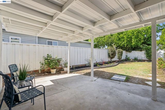 238 Bluebird Ave, Livermore, CA 94551