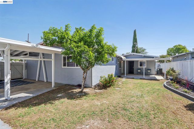 238 Bluebird Ave, Livermore, CA 94551