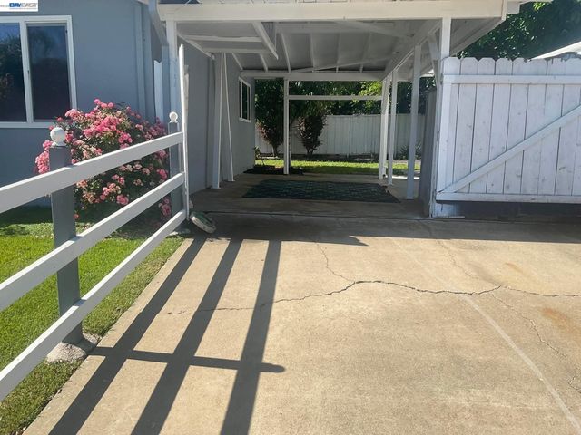 238 Bluebird Ave, Livermore, CA 94551
