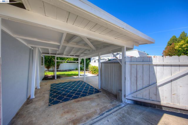 238 Bluebird Ave, Livermore, CA 94551