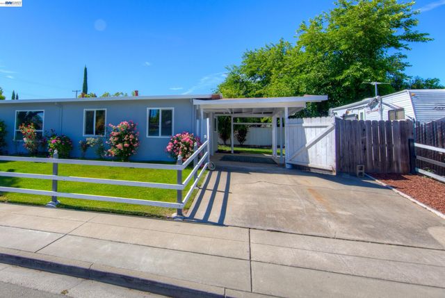 238 Bluebird Ave, Livermore, CA 94551