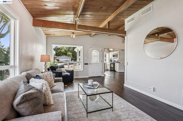 238 Bluebird Ave, Livermore, CA 94551