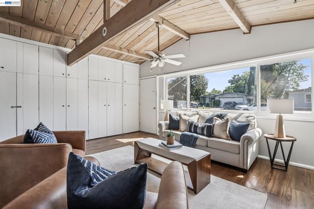 238 Bluebird Ave, Livermore, CA 94551