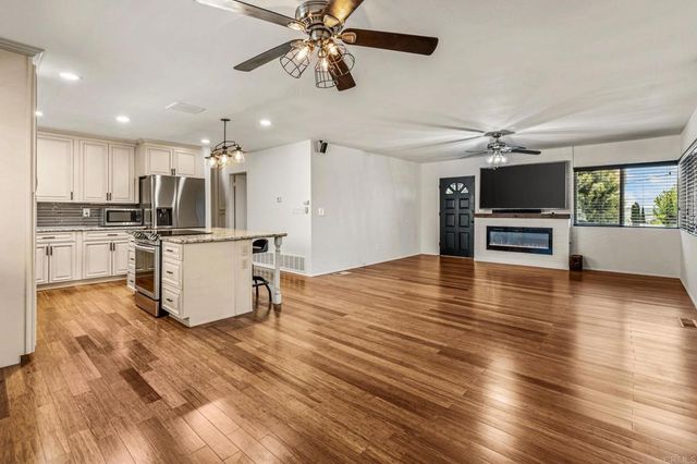 1011 Capistrano Avenue, Spring Valley, CA 91977