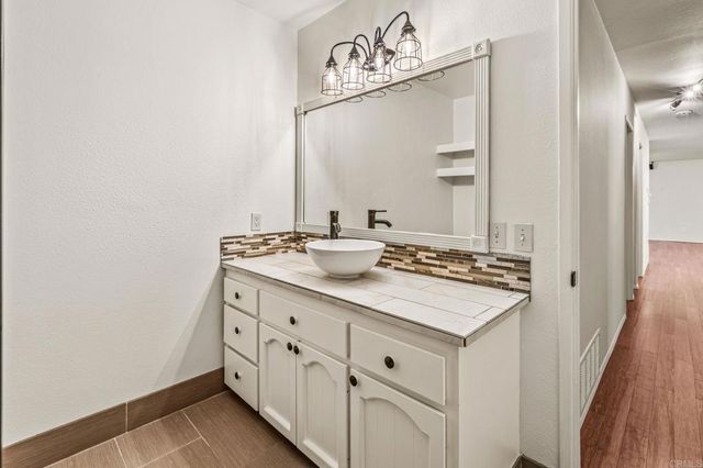 1011 Capistrano Avenue, Spring Valley, CA 91977