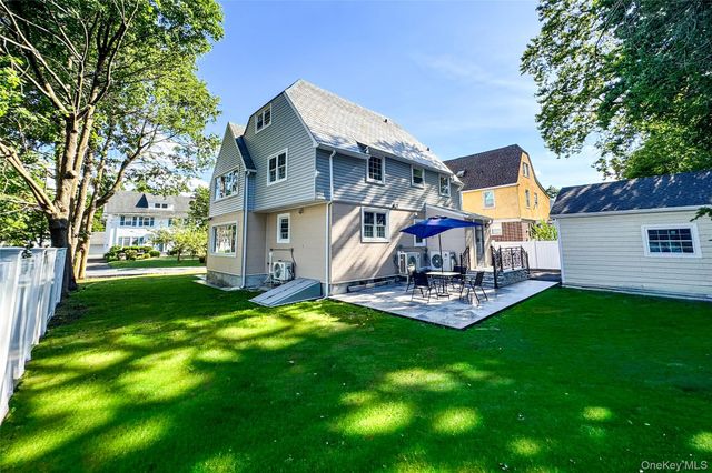 9 Watkins Place, New Rochelle, NY 10801