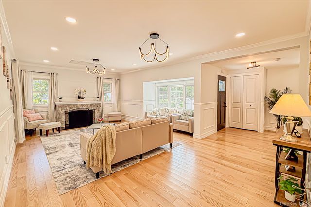 9 Watkins Place, New Rochelle, NY 10801