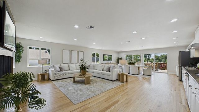 480 E Grandview, Sierra Madre, CA 91024