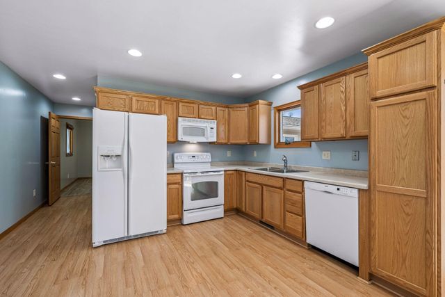1345 Willow Avenue, New Richmond, WI 54017