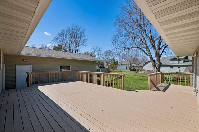1345 Willow Avenue, New Richmond, WI 54017